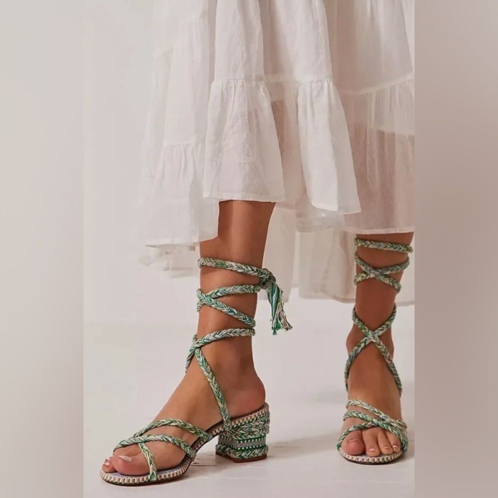 Free People Amambaih Isabel Heels Size